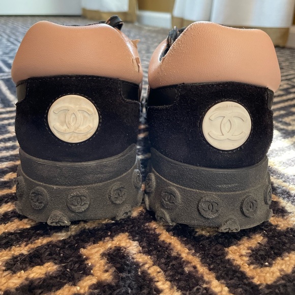 Chanel CC Logo. Nylon and Calfskin Suede Sneakers - Picture 10 of 11